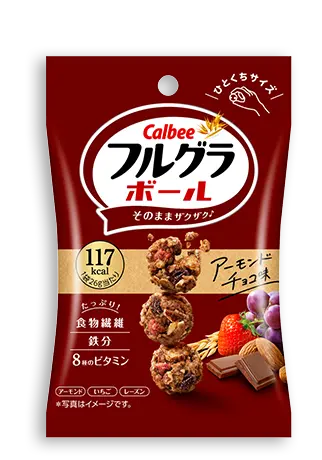 Calbee カルビー フルグラボール アーモンドチョコ味